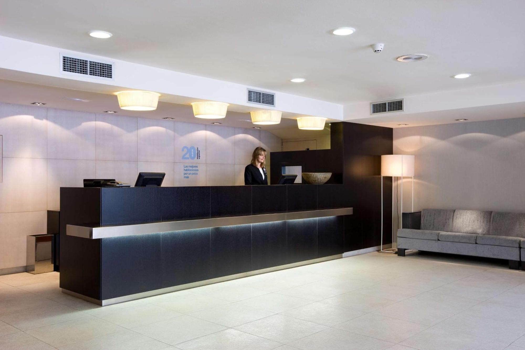 Nh Lleida Pirineos Hotel Exterior photo